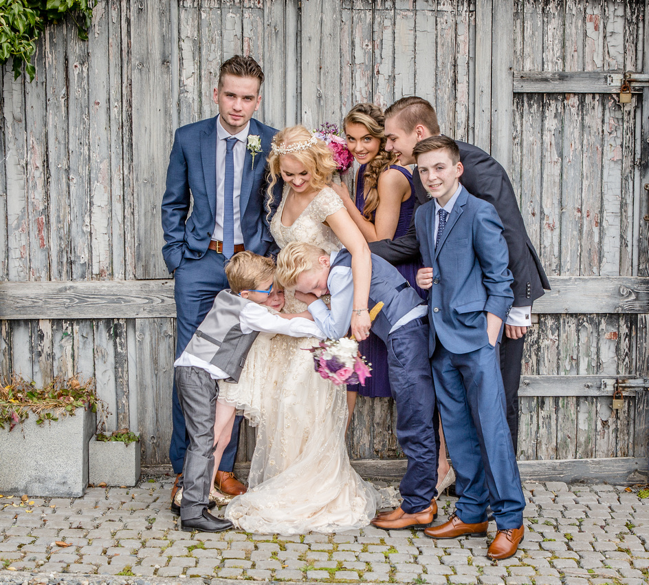 10-easy-tips-to-look-your-best-in-your-wedding-photos